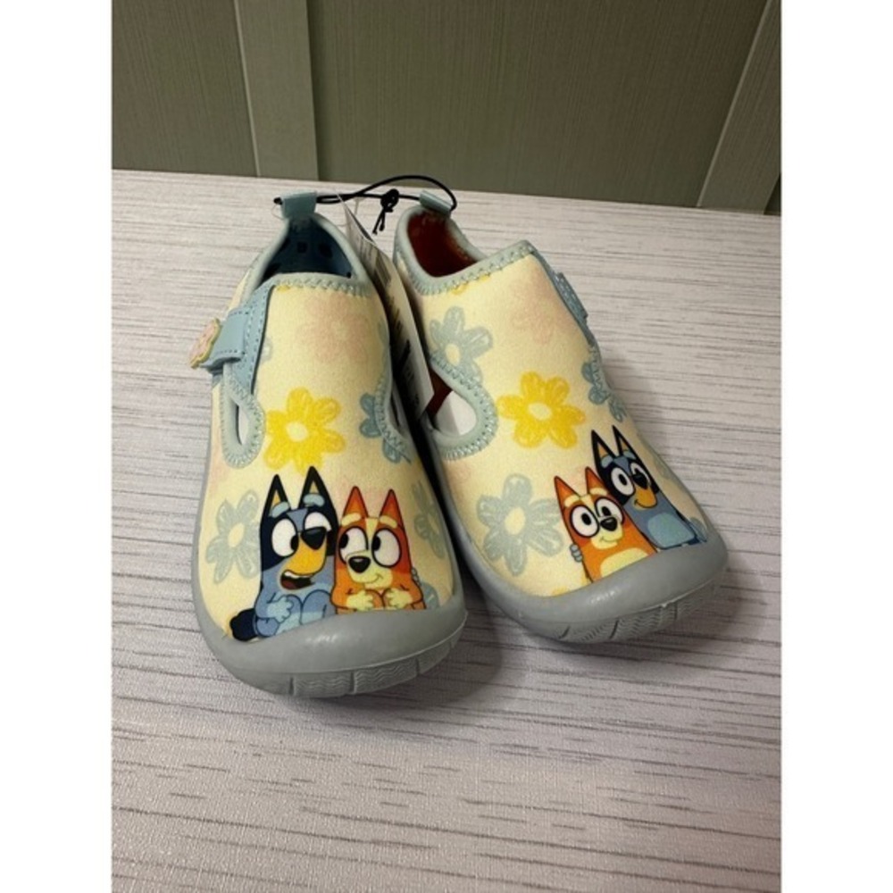 Ground Up Bluey Bingo Kids Water Shoes Floral Aqua Shoes Size 10 GTBY44GU09E